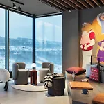 Moxy Отель