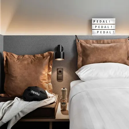 Moxy Tromso