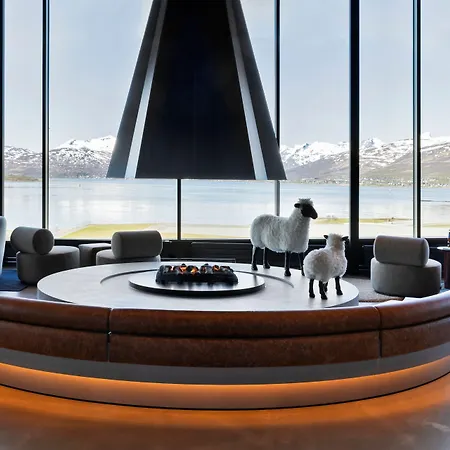 Moxy Hotel 4*