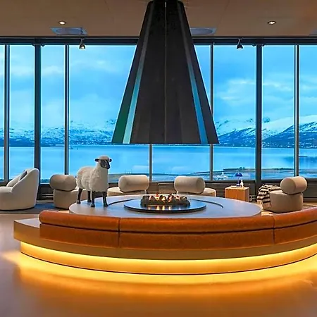 Otel Moxy 4*