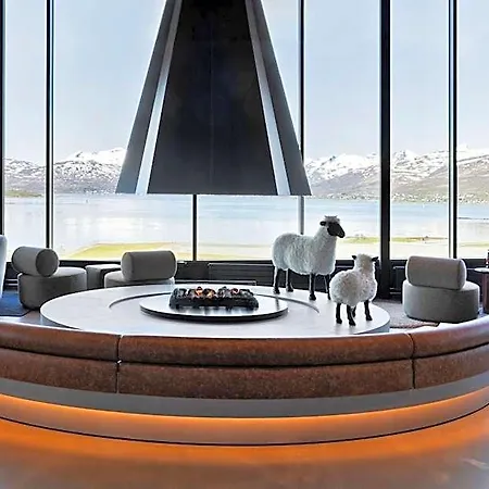 Moxy Otel 4*