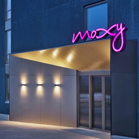 Moxy Hotel 4*